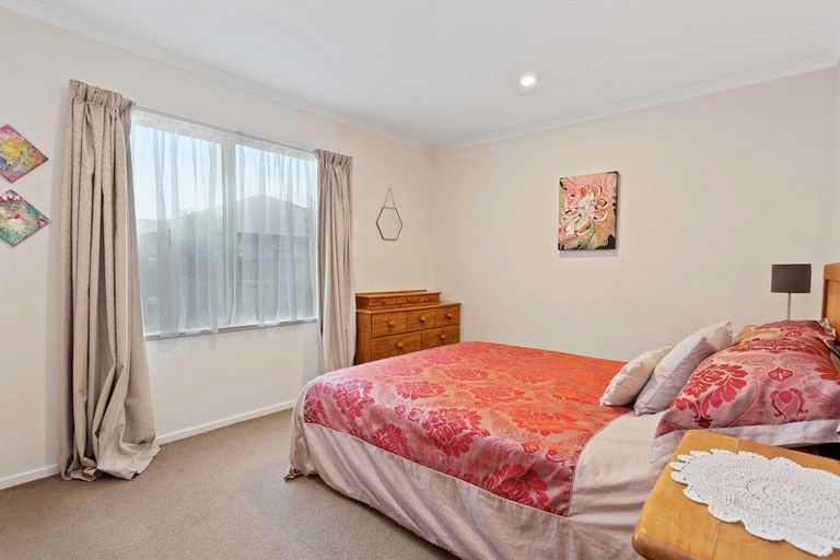 Photo of property in 21 Park Avenue, Oxford, 7430