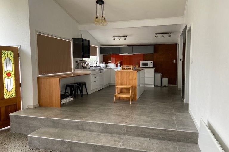 Photo of property in 3 Ballial Place, West Harbour, Auckland, 0618