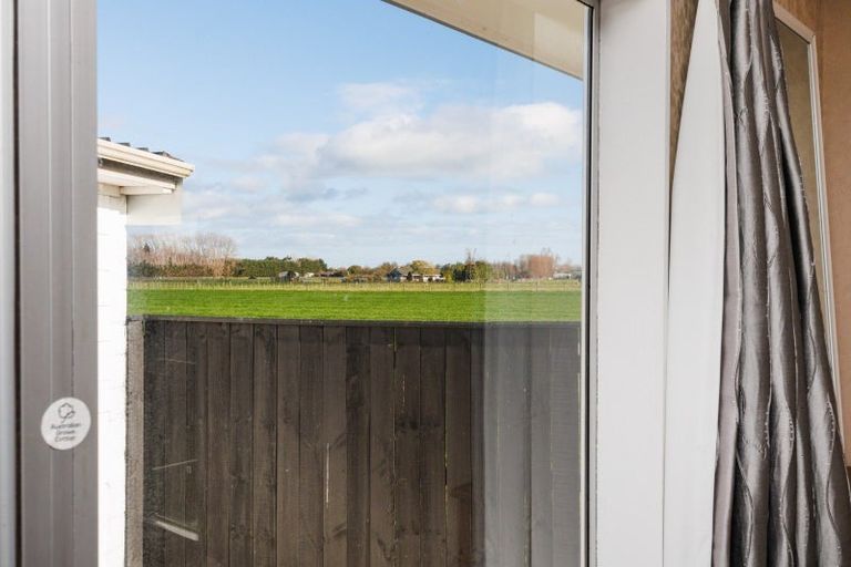 Photo of property in 28 Cascade Crescent, Westbrook, Palmerston North, 4412