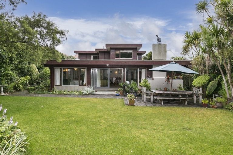 Photo of property in 146a Karori Road, Karori, Wellington, 6012