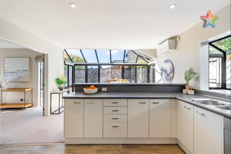 Photo of property in 2/27 Mawson Street, Waiwhetu, Lower Hutt, 5010