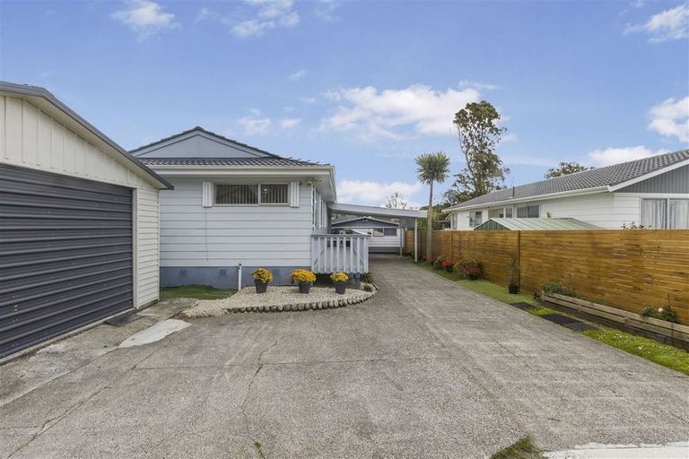 Photo of property in 369 Bucklands Beach Road, Bucklands Beach, Auckland, 2012
