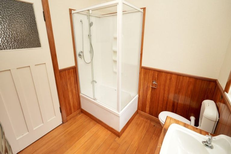 Photo of property in 16 Karamu Avenue, Takaro, Palmerston North, 4410