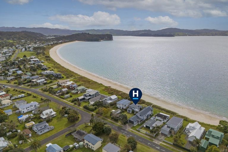 Photo of property in 101 Captain Cook Road, Cooks Beach, Whitianga, 3591