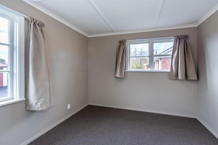 Photo of property in 17 Dunarnan Street, Avonside, Christchurch, 8061