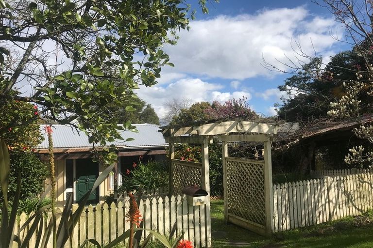 Photo of property in 13 Wharf Road, Albany, Auckland, 0632