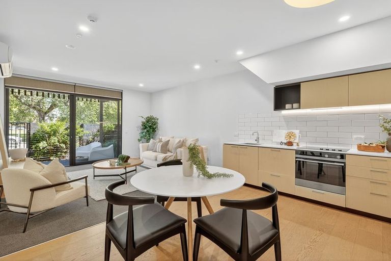 Photo of property in 2/34 Cranmer Square, Christchurch Central, Christchurch, 8013