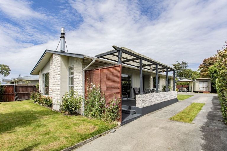 Photo of property in 10 Douglas Street, Rangiora, 7400