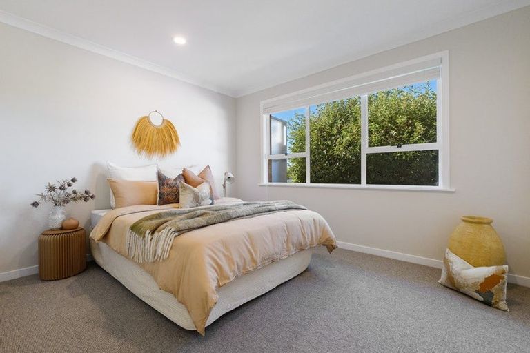 Photo of property in 24 Warwick Place, Brookfield, Tauranga, 3110