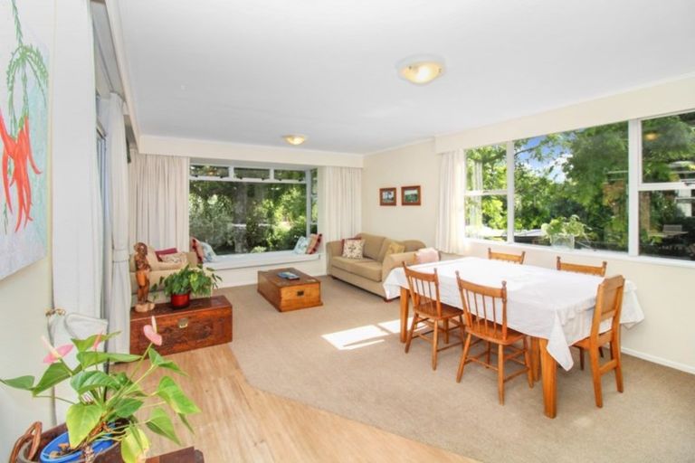 Photo of property in 5b Bromley Place, Westown, New Plymouth, 4310