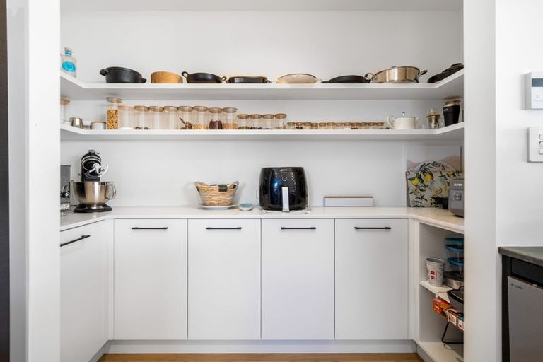 Photo of property in 6 Boag Place, Halswell, Christchurch, 8025