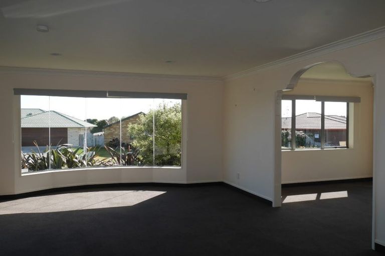 Photo of property in 151 Realm Drive, Paraparaumu, 5032