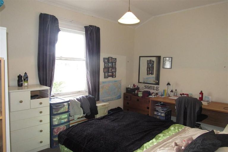 Photo of property in 102 Tinakori Road, Thorndon, Wellington, 6011