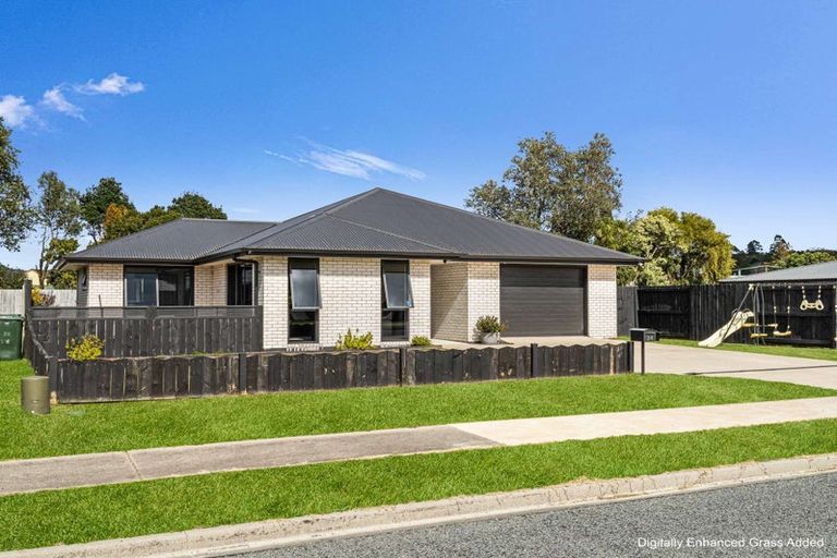 Photo of property in 24 Tiwhatiwha Crescent, Kawerau, 3127