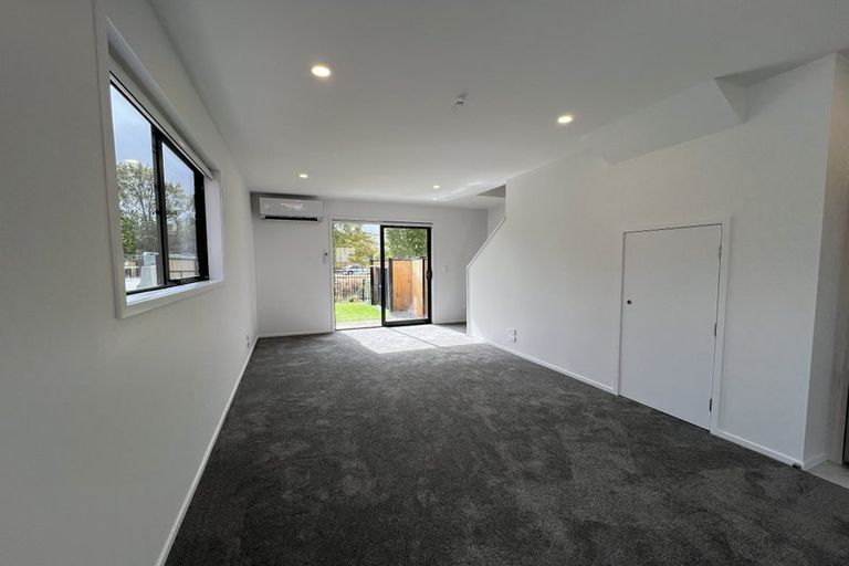 Photo of property in 1/1 Matata Place, Dallington, Christchurch, 8061