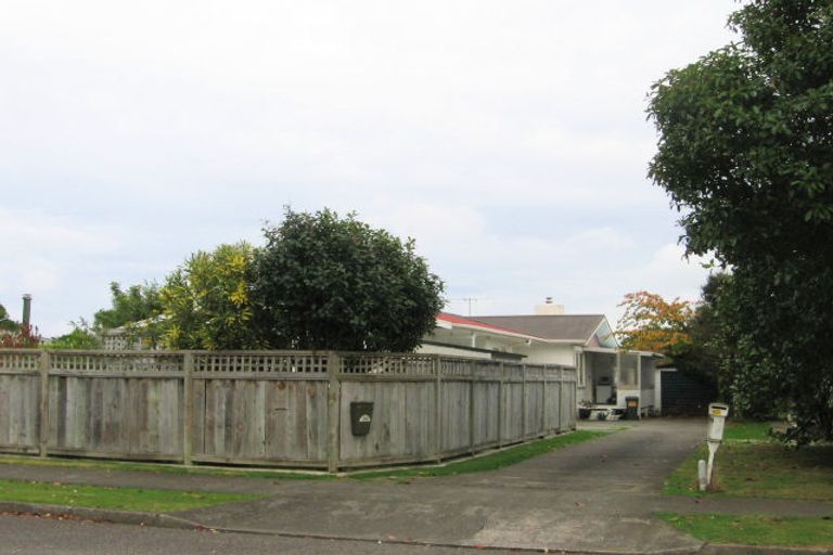 Photo of property in 14a Matai Street, Waikanae, 5036