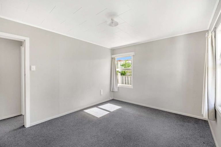 Photo of property in 1 Donna Street, Outer Kaiti, Gisborne, 4010