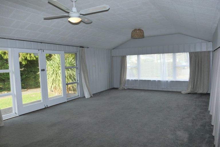 Photo of property in 11 Bell Street, Otaki, 5512
