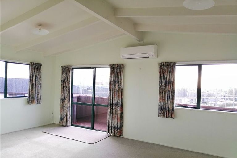 Photo of property in 18 Gilliam Street, New Lynn, Auckland, 0600