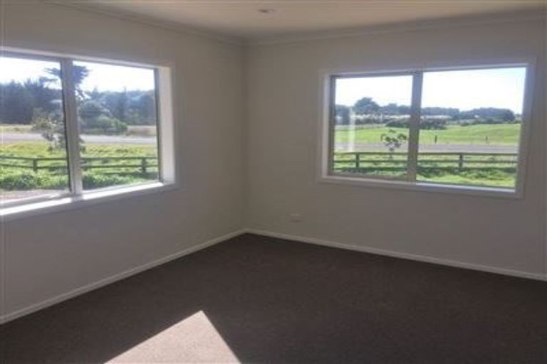 Photo of property in 34 Sims Road, Te Horo Beach, Otaki, 5581