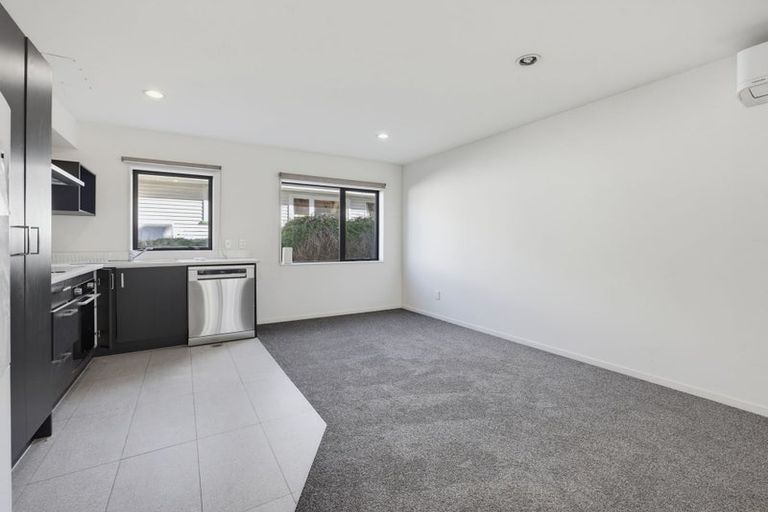 Photo of property in 11 Gordon Place, Newtown, Wellington, 6021