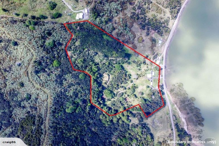 Photo of property in 100 Motukaraka Point Road, Kohukohu, 0491