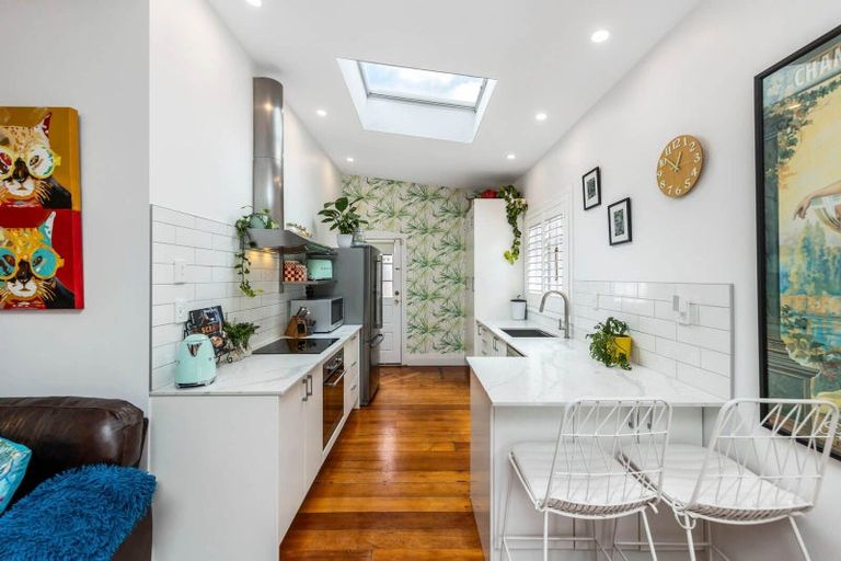 Photo of property in 2a Ellerton Road, Mount Eden, Auckland, 1024