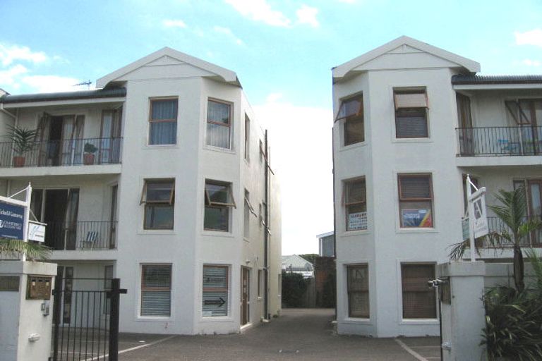 Photo of property in 3/13 Wynyard Street, Devonport, Auckland, 0624