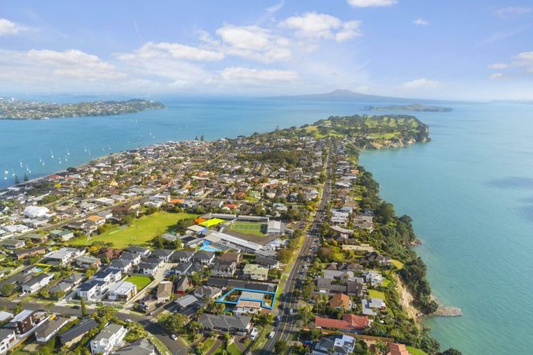 Photo of property in 2/115 Clovelly Road, Bucklands Beach, Auckland, 2012