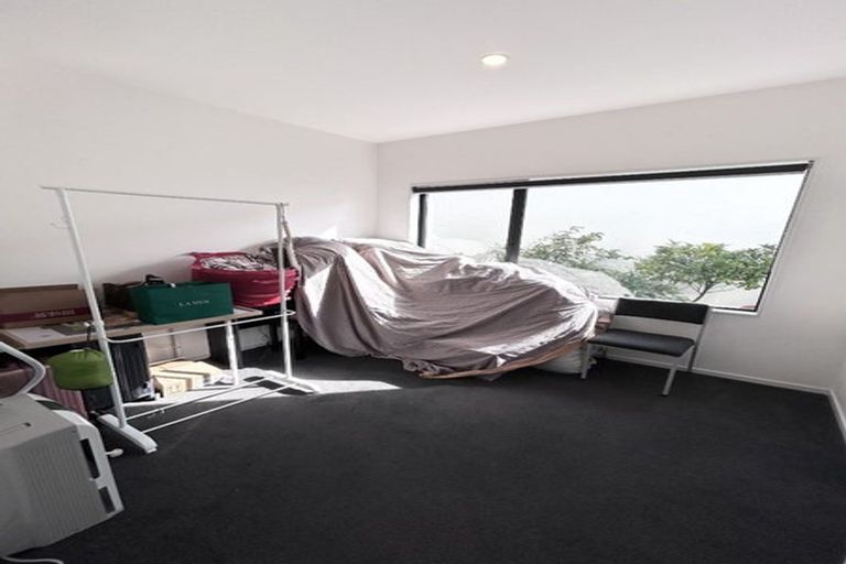 Photo of property in 10 Liberation Road, Papakura, 2110