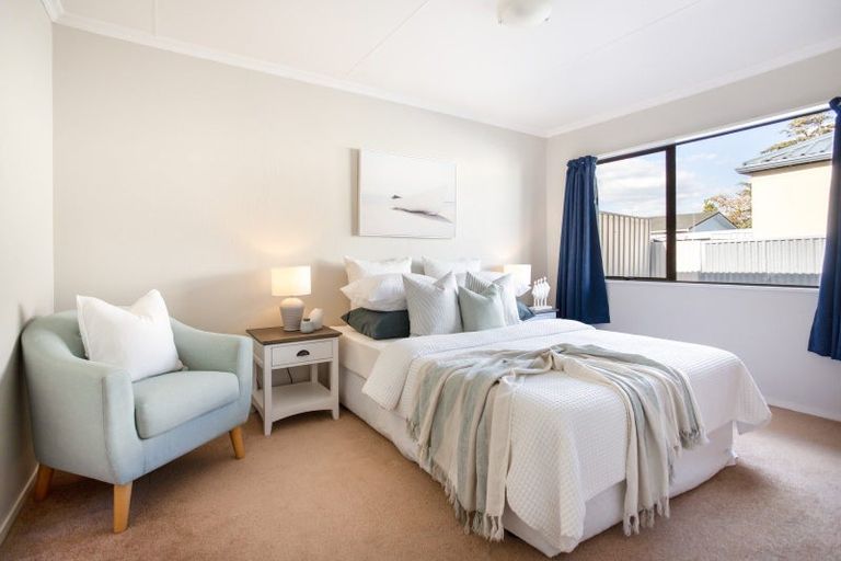 Photo of property in 4 Edgecombe Court, Roslyn, Palmerston North, 4414