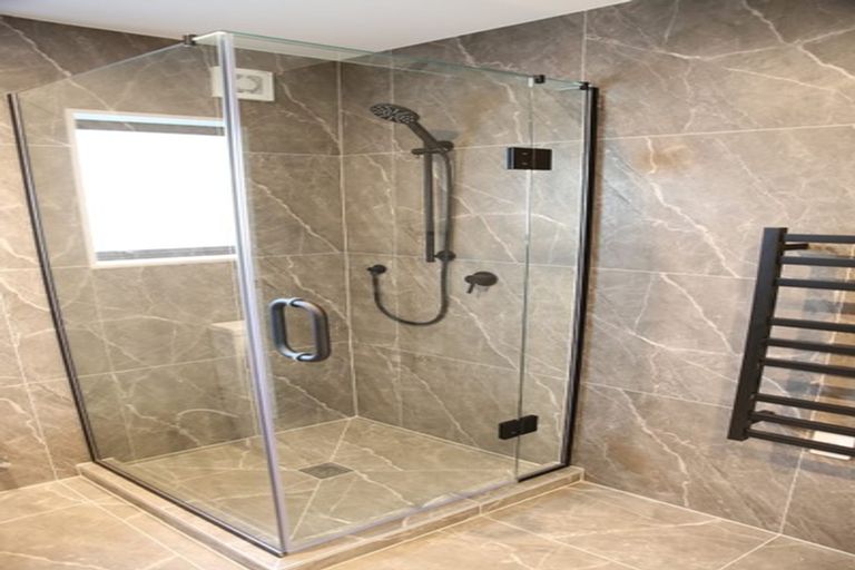 Photo of property in 109b Woodglen Road, Glen Eden, Auckland, 0602