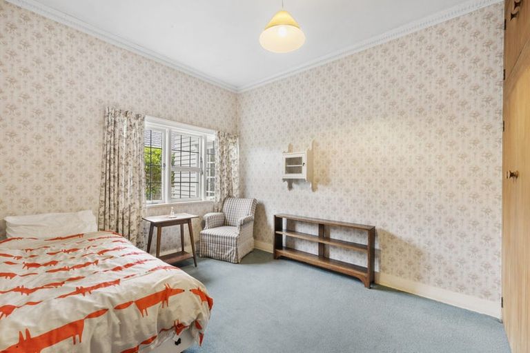 Photo of property in 15 Beauchamp Street, Karori, Wellington, 6012