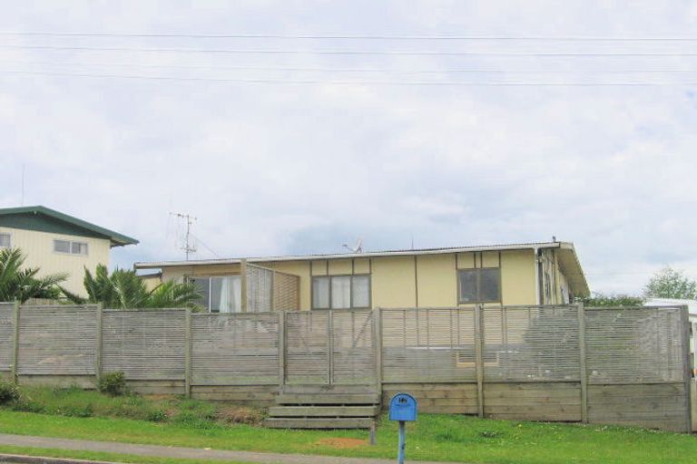 Photo of property in 12 Mcdonnell Street, Omokoroa, 3114