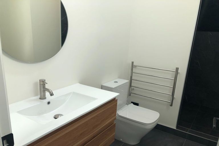 Photo of property in 62 Casterway Crescent, Jacks Point, 9371