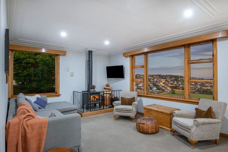 Photo of property in 49 Glendevon Place, Vauxhall, Dunedin, 9013