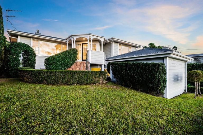 Photo of property in 24 Norman Road, Hauraki, Auckland, 0622