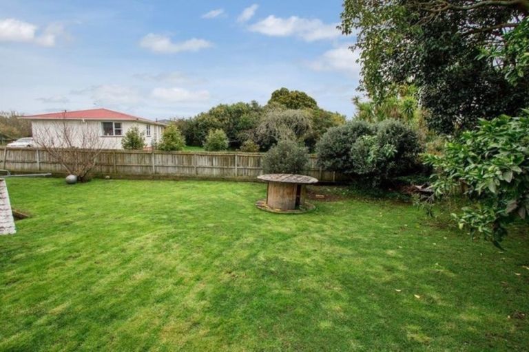 Photo of property in 15 Surrey Street, Manurewa, Auckland, 2102