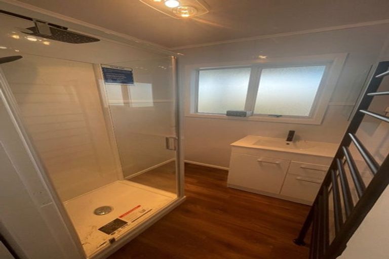 Photo of property in 77 Mould Street, Waitara, 4320