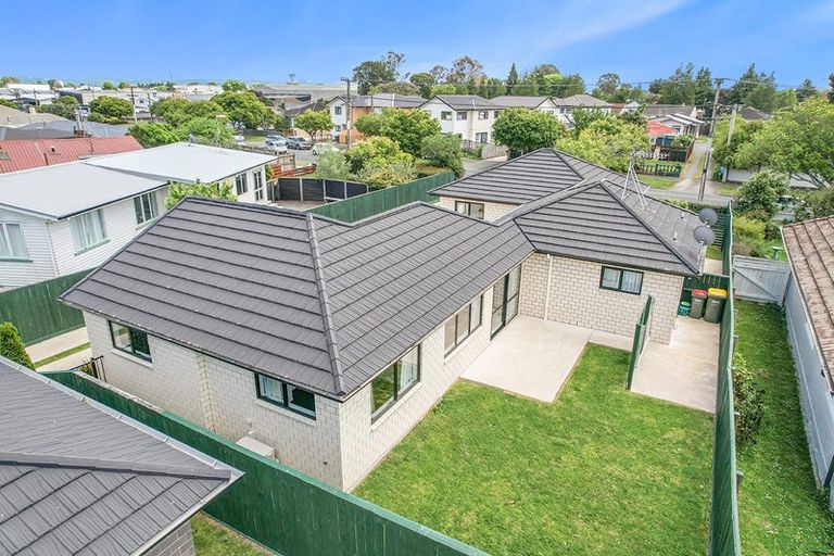 Photo of property in 2/5 Mahana Road, Saint Andrews, Hamilton, 3200