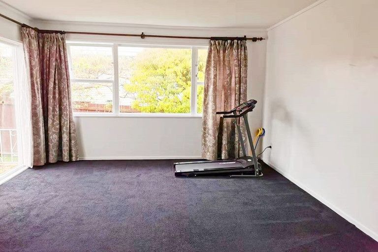 Photo of property in 22 Keldale Place, Forrest Hill, Auckland, 0620