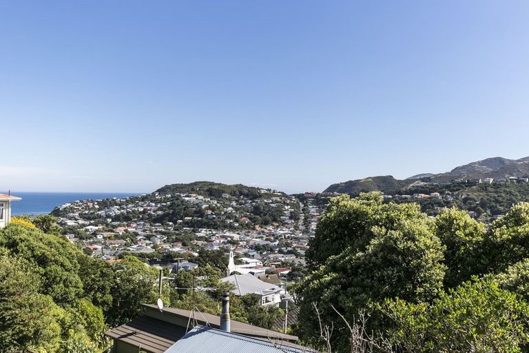 Photo of property in 24 Hudson Street, Island Bay, Wellington, 6023