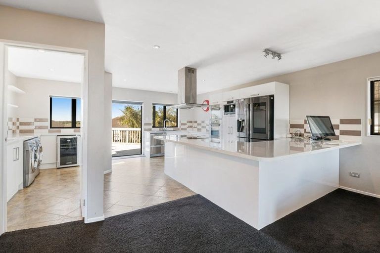 Photo of property in 105 Alec Craig Way, Gulf Harbour, Whangaparaoa, 0930