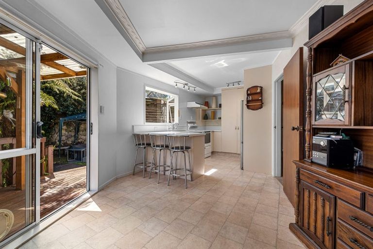 Photo of property in 53 Grand Vue Road, Kawaha Point, Rotorua, 3010