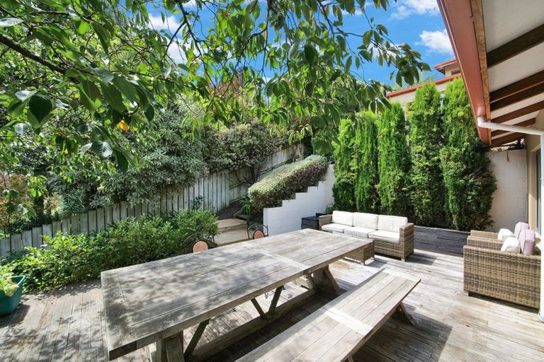 Photo of property in 20 Lucknow Place, Cashmere, Christchurch, 8022