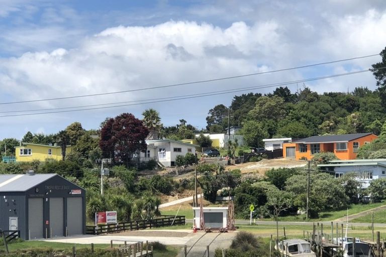 Photo of property in 12 Komiti Road, Tinopai, 0593