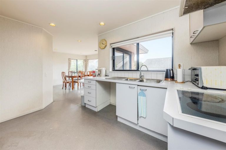 Photo of property in 10 Orangewood Drive, Northpark, Auckland, 2013