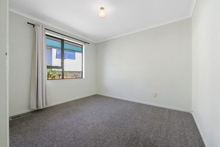 Photo of property in 56 Dixon Road, Glenview, Hamilton, 3206