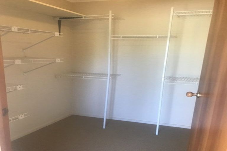 Photo of property in 1/1 Bass Street, West Harbour, Auckland, 0618