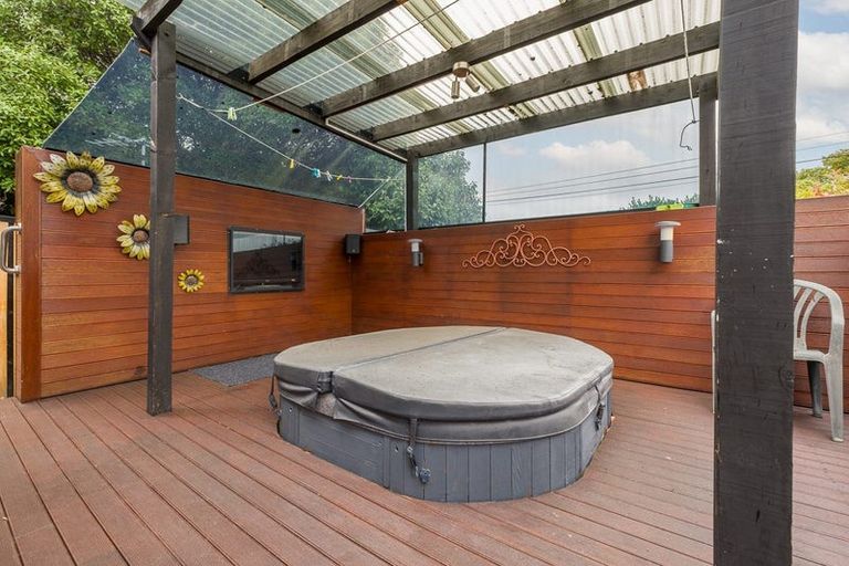 Photo of property in 2 Whaka Terrace, Huntsbury, Christchurch, 8022